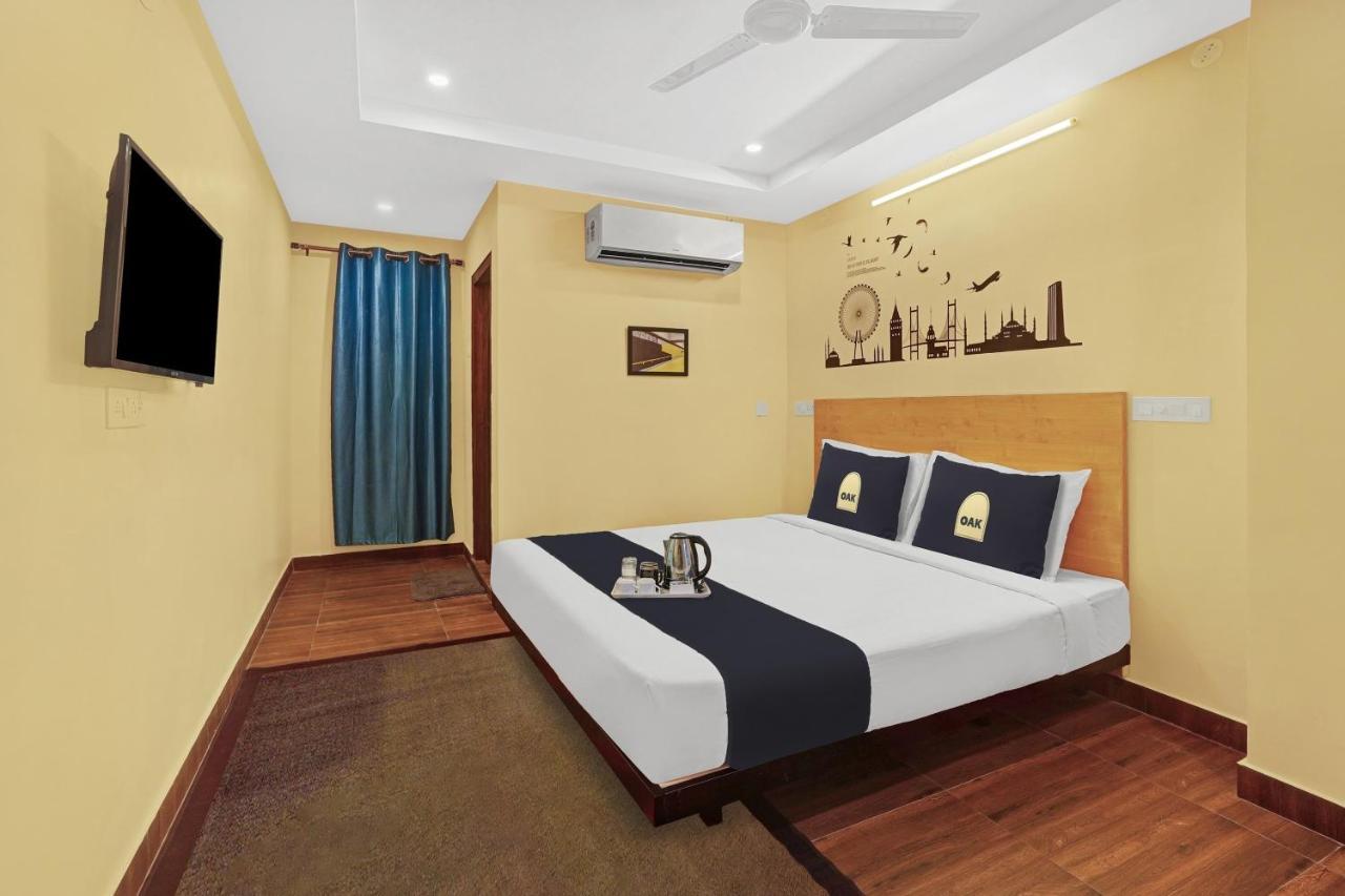 Capital O De Alphabet Kakinada Hotel ภายนอก รูปภาพ