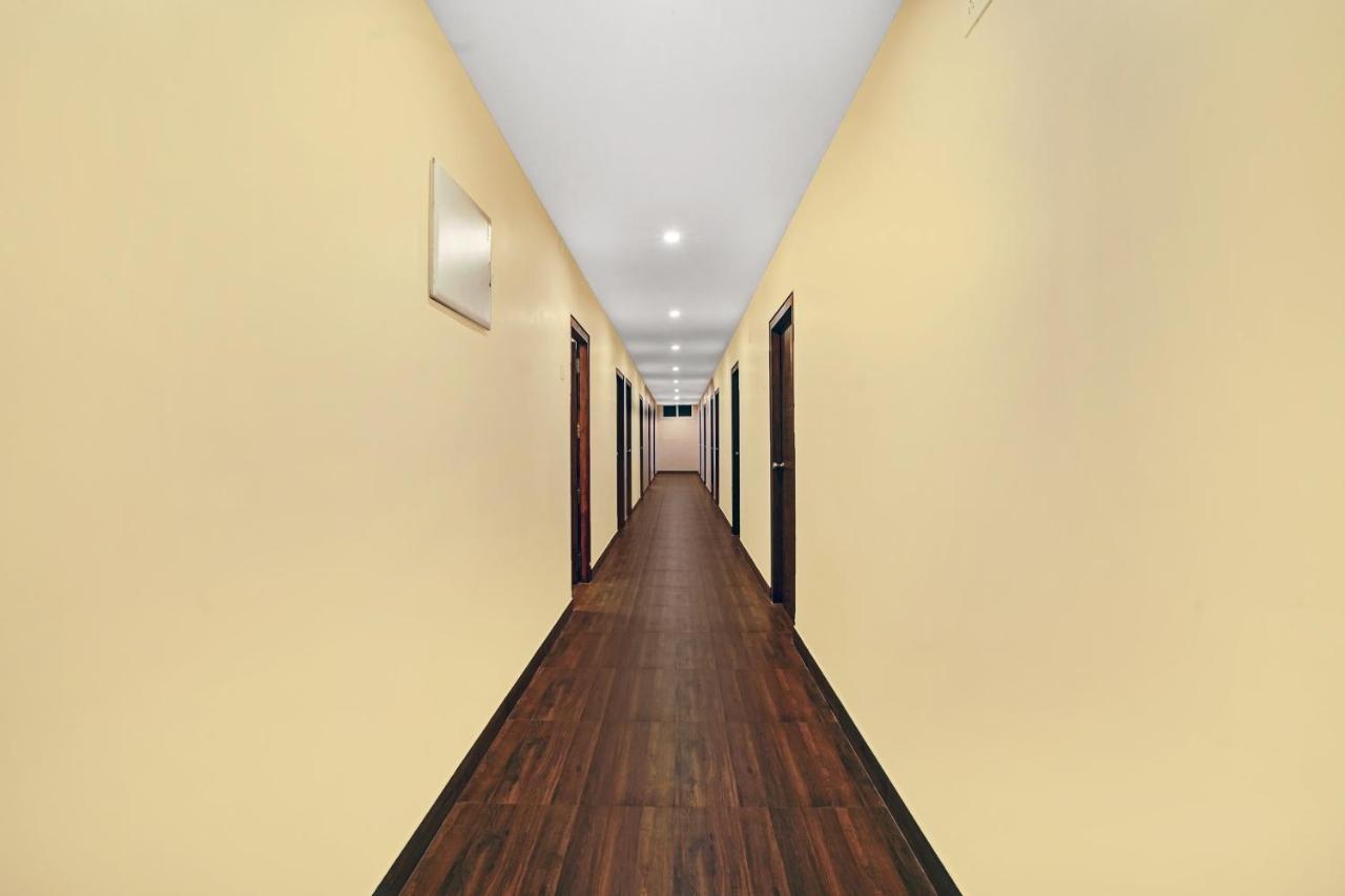 Capital O De Alphabet Kakinada Hotel ภายนอก รูปภาพ