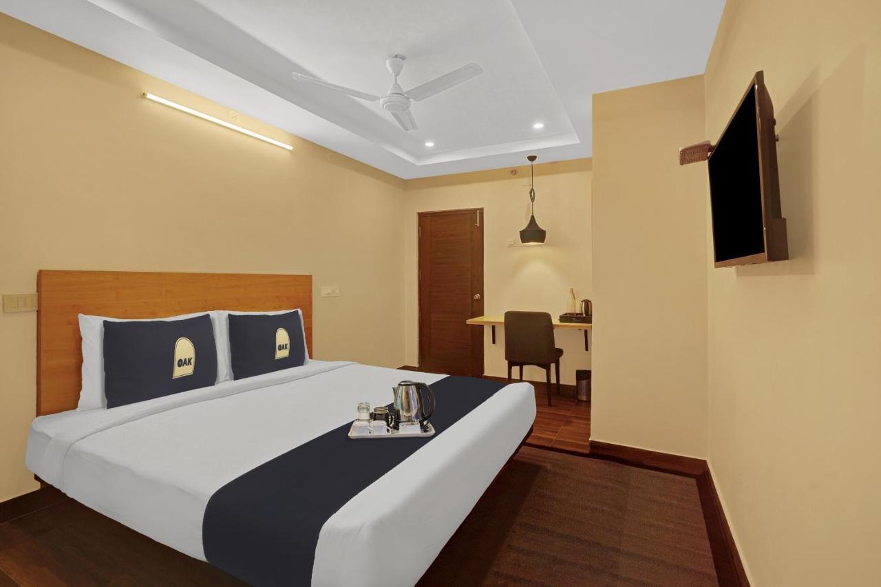 Capital O De Alphabet Kakinada Hotel ภายนอก รูปภาพ
