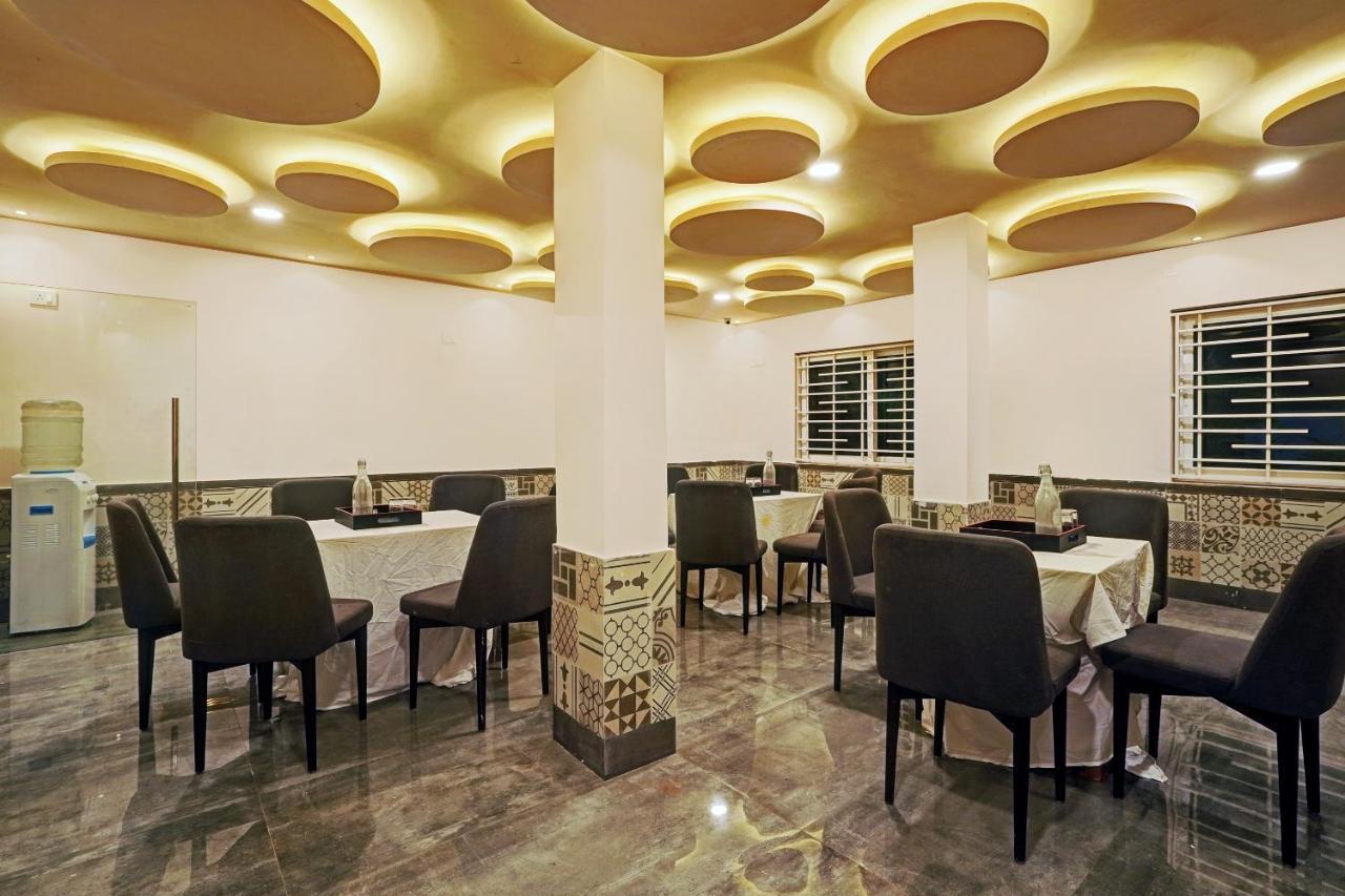 Capital O De Alphabet Kakinada Hotel ภายนอก รูปภาพ