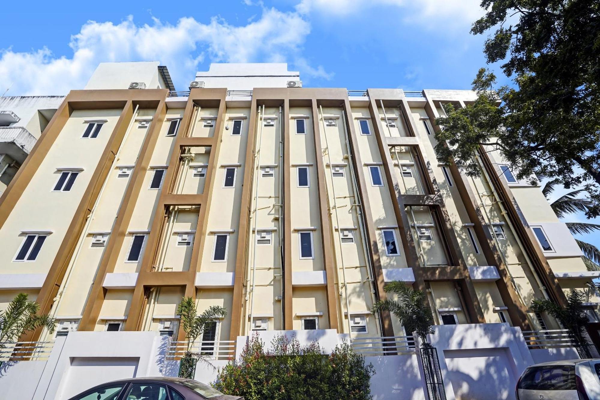 Capital O De Alphabet Kakinada Hotel ภายนอก รูปภาพ